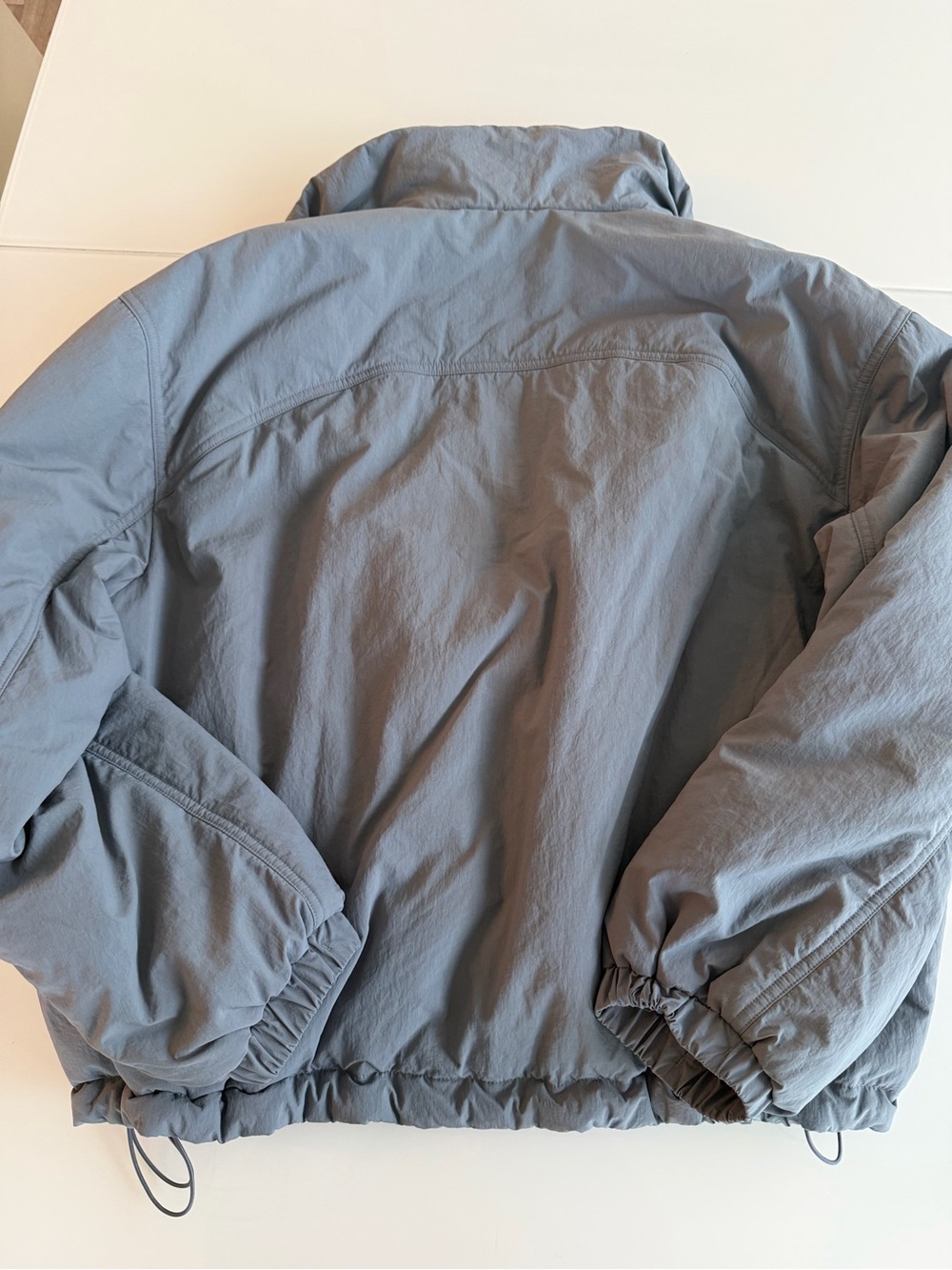 lululemon athletica Slate Gray Cinch-Hem Puffer Jacket sz M - Picture 3 of 10